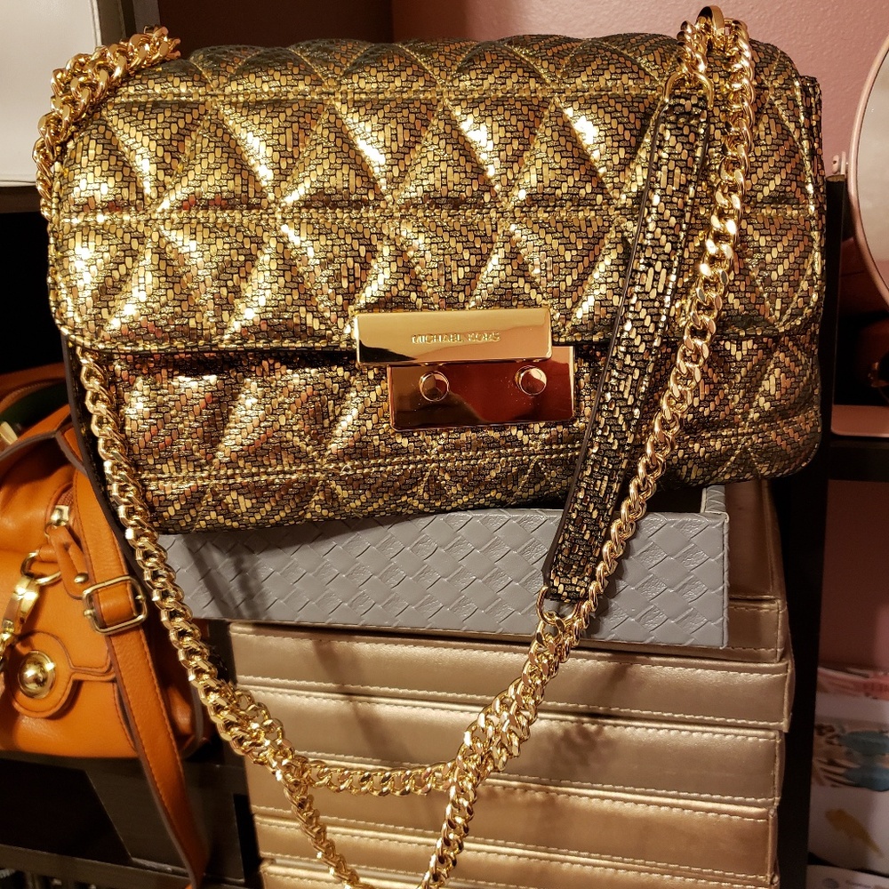 Michael Kors Shoulder Handbad